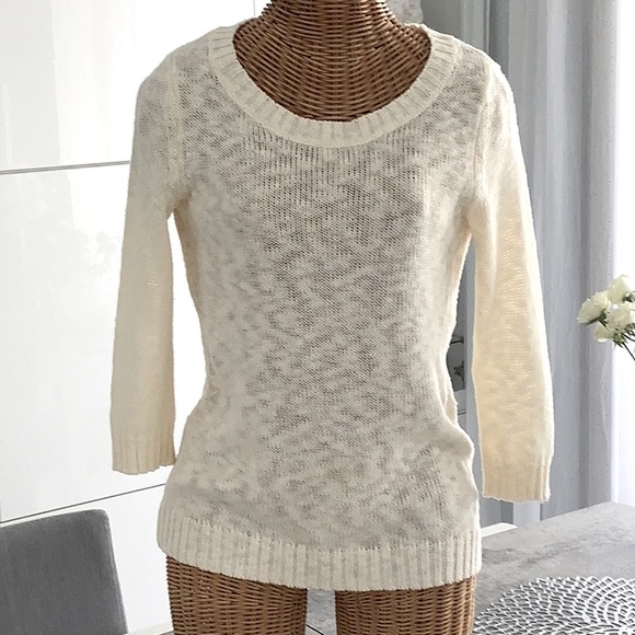 Old Navy Sweaters - Old navy. Sweater. Size S.